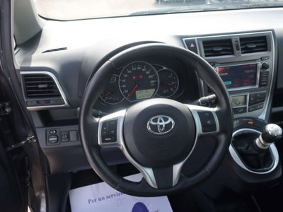 Toyota Verso-S 1.3 MT Active (6)