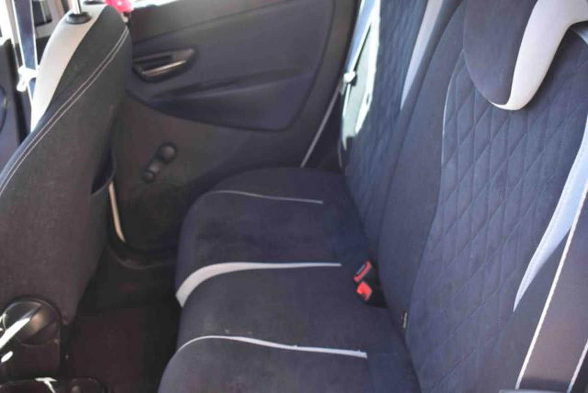Lancia Ypsilon 1.3 MJT 16V 95 CV 5 porte S&S Mya (10)