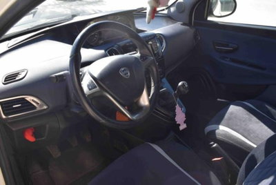 Lancia Ypsilon 1.3 MJT 16V 95 CV 5 porte S&S Mya (6)
