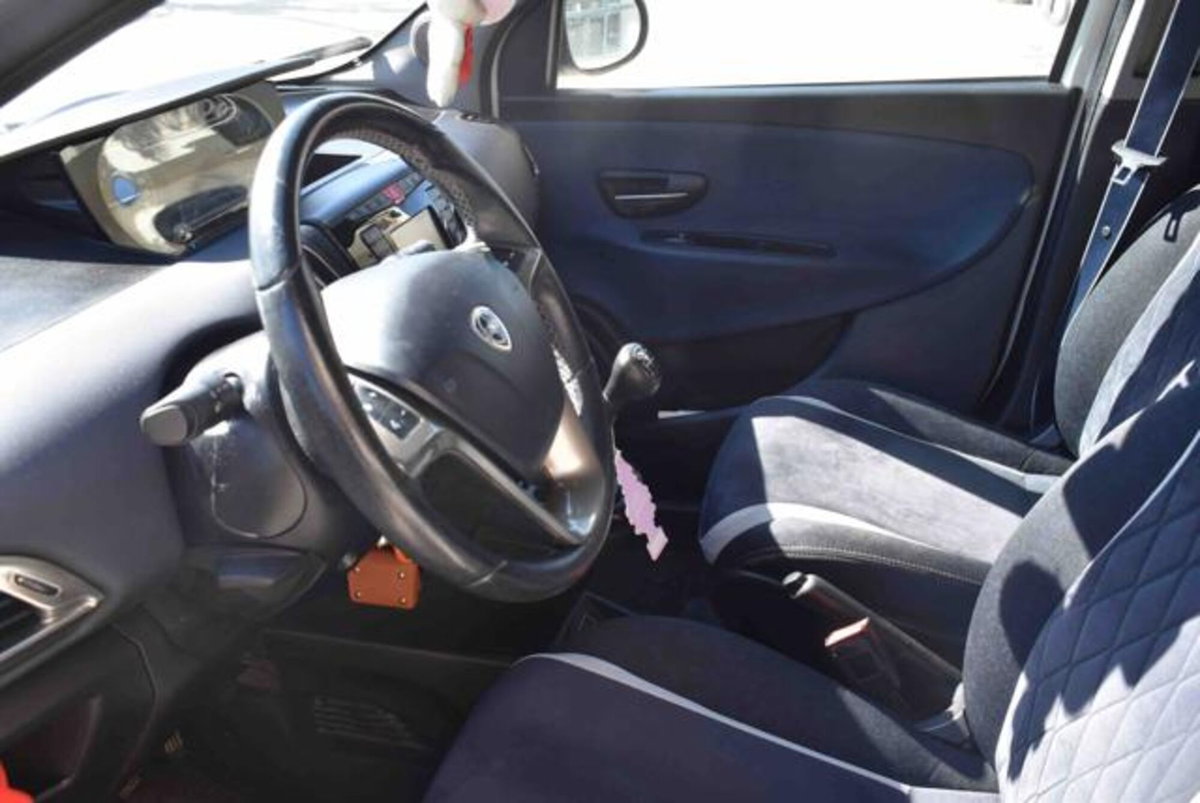 Lancia Ypsilon 1.3 MJT 16V 95 CV 5 porte S&S Mya (7)
