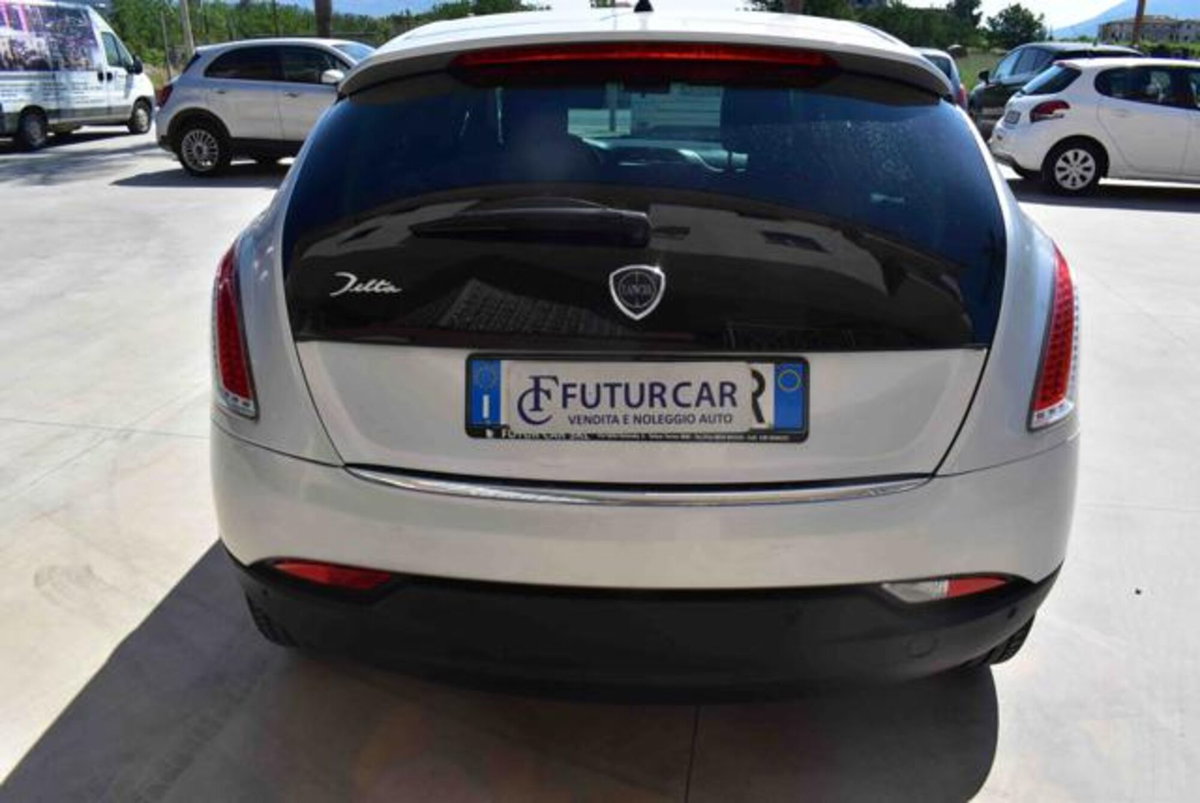 Lancia Delta 1.6 MJT DPF Argento (14)