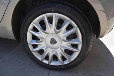 Lancia Ypsilon 1.2 69 CV 5 porte GPL Ecochic Gold (17)