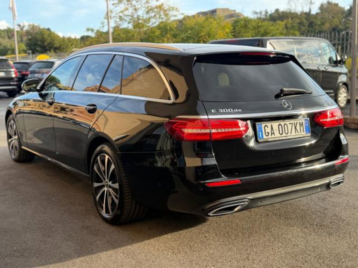 Mercedes-Benz Classe E Station Wagon 300 de Auto EQ-Power Business Sport (4)