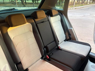 Volkswagen Tiguan 2.0 TDI 150 CV SCR DSG 4MOTION Elegance (16)