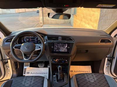 Volkswagen Tiguan 2.0 TDI 150 CV SCR DSG 4MOTION R-Line (13)