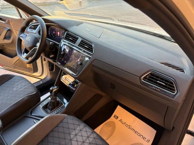 Volkswagen Tiguan 2.0 TDI 150 CV SCR DSG 4MOTION R-Line (14)