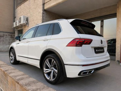 Volkswagen Tiguan 2.0 TDI 150 CV SCR DSG 4MOTION R-Line (7)