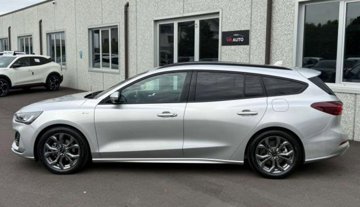 Ford Focus Station Wagon 1.0t ecoboost h ST-Line X 155cv powershift (2)