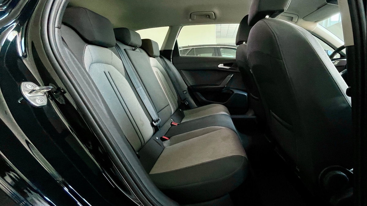 SEAT Leon ST Sportstourer 2.0 tdi Style 116cv (11)