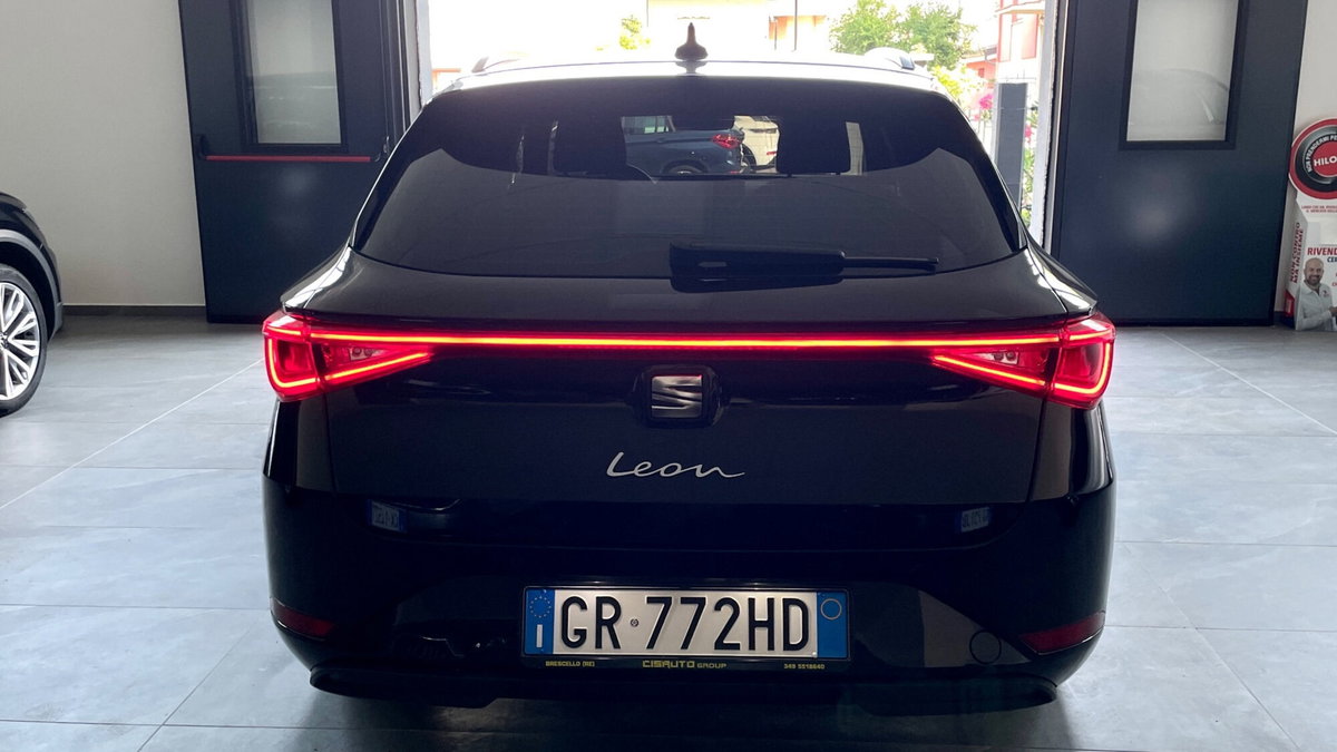 SEAT Leon ST Sportstourer 2.0 tdi Style 116cv (6)
