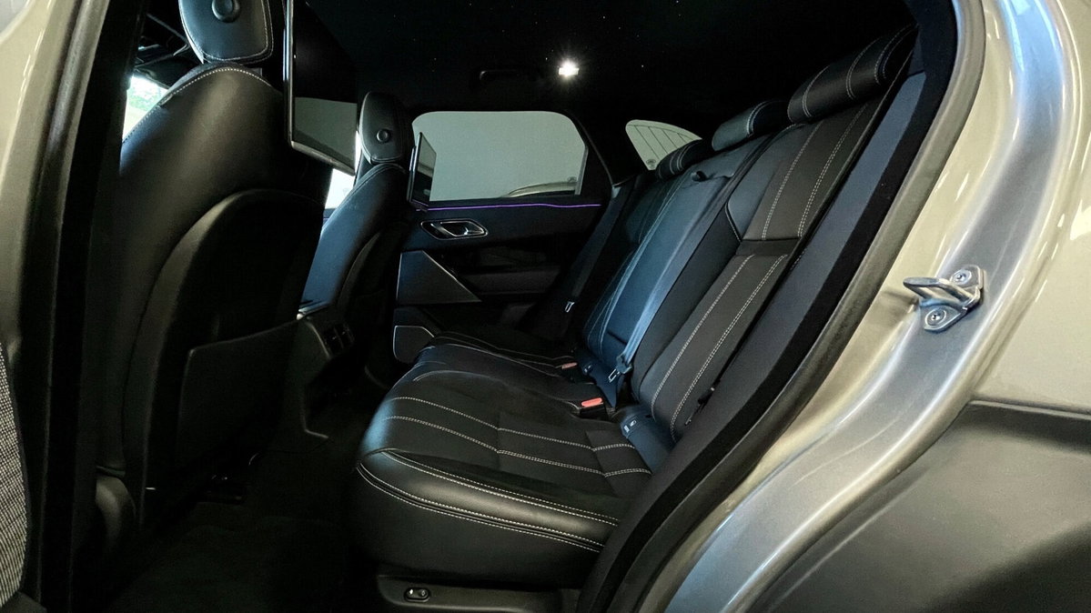 Land Rover Range Rover Velar 2.0D I4 240 CV (11)