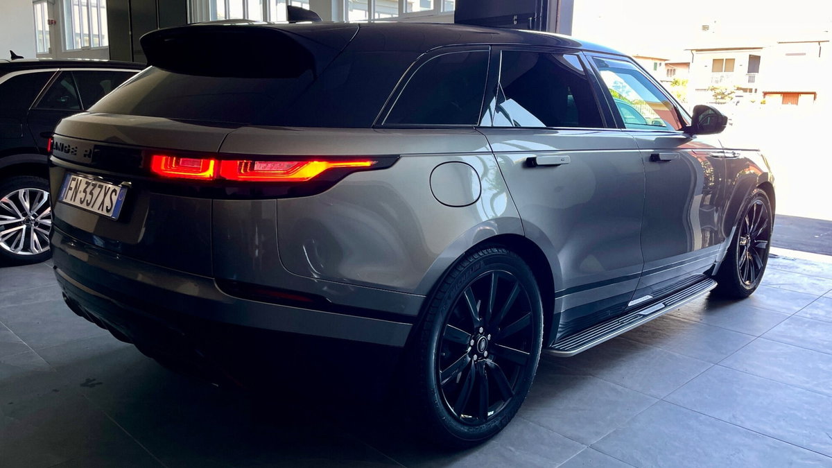 Land Rover Range Rover Velar 2.0D I4 240 CV (8)