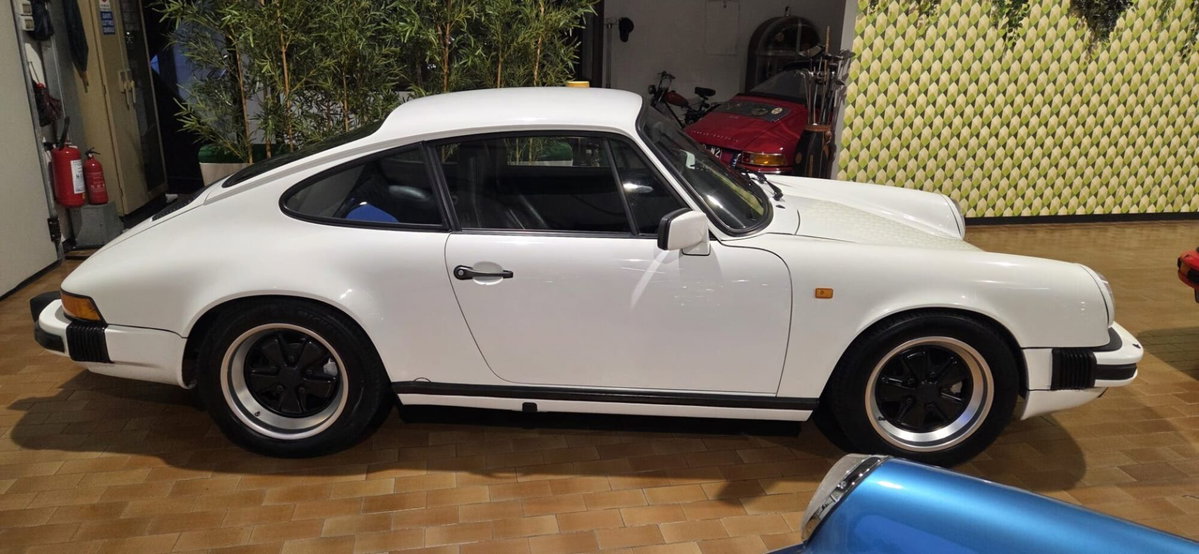 Porsche 911 Coupé Carrera 3.2 (3)