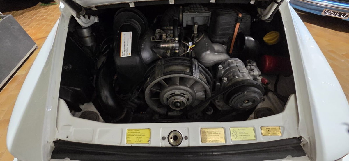 Porsche 911 Coupé Carrera 3.2 (4)