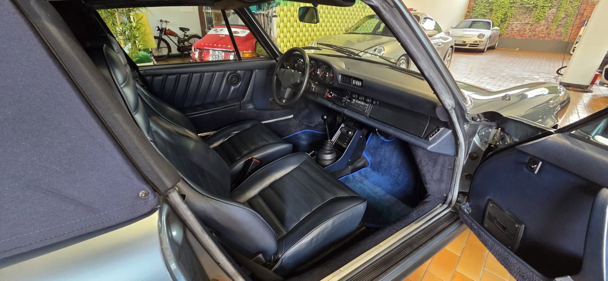 Porsche 911 Cabrio Carrera 3.2 (11)