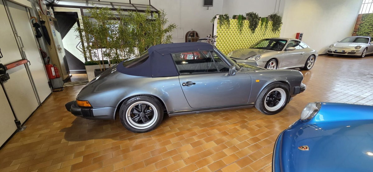 Porsche 911 Cabrio Carrera 3.2 (2)