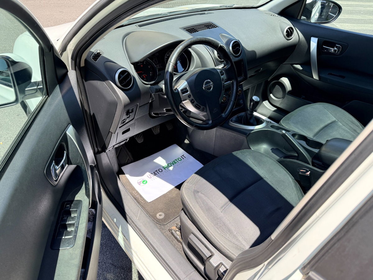 Nissan Qashqai 2.0 dCi DPF Tekna (10)