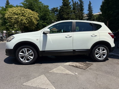 Nissan Qashqai 2.0 dCi DPF Tekna (4)