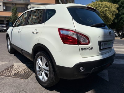 Nissan Qashqai 2.0 dCi DPF Tekna (8)