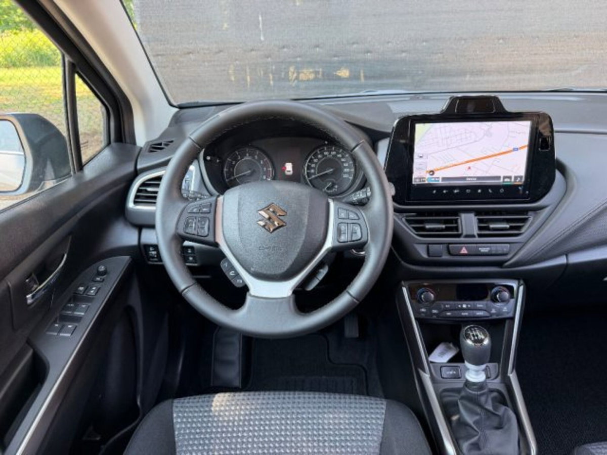 Suzuki S-Cross 1.4h Top 2wd 110cv (12)