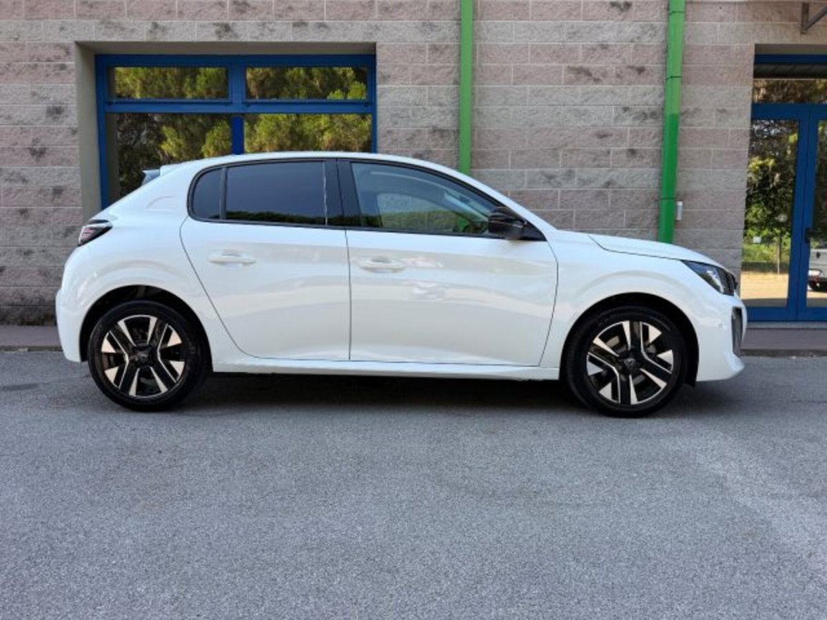 Peugeot 208 1.2 puretech Active s&s 100cv (2)