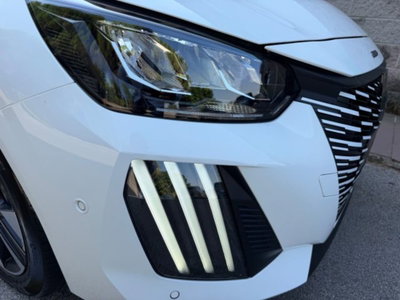 Peugeot 208 1.2 puretech Active s&s 100cv (4)