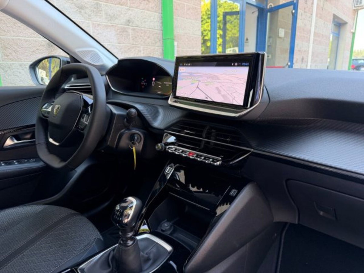Peugeot 208 1.2 puretech Active s&s 100cv (9)