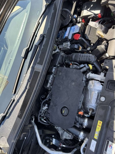Peugeot 3008 BlueHDi 130 S&S EAT8 GT Pack (13)