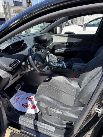 Peugeot 3008 BlueHDi 130 S&S EAT8 GT Pack (14)