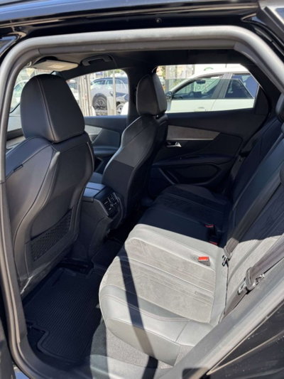 Peugeot 3008 BlueHDi 130 S&S EAT8 GT Pack (7)