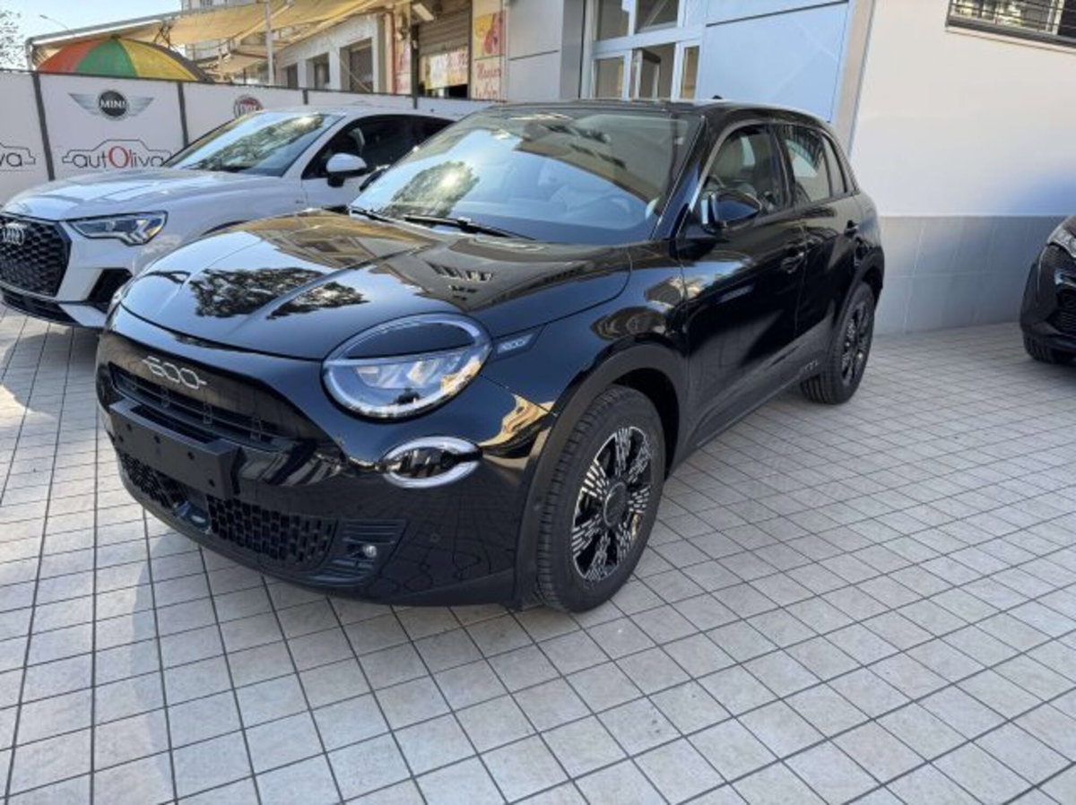 Fiat 600 1.2 hybrid 110cv auto (3)
