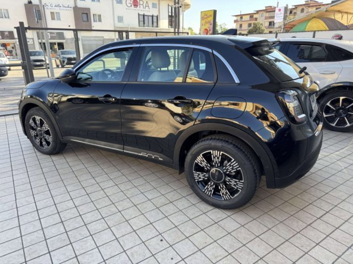 Fiat 600 1.2 hybrid 110cv auto (6)