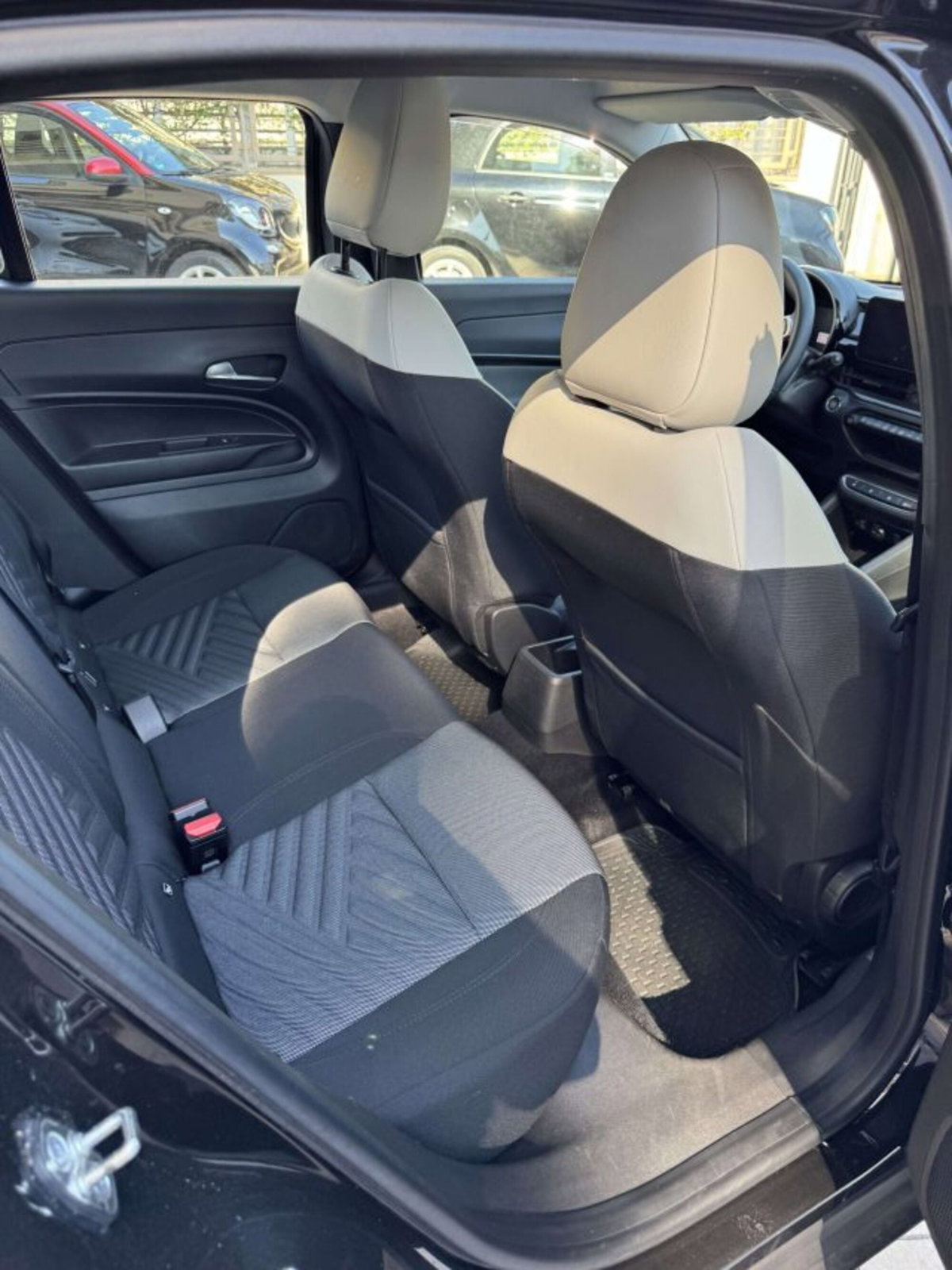 Fiat 600 1.2 hybrid 110cv auto (8)