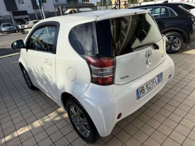 Toyota iQ 1.0 CVT Sol (5)