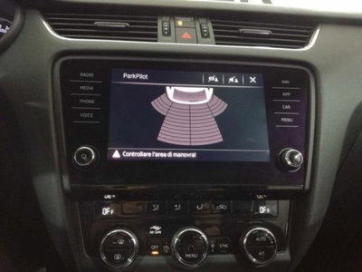 Skoda Octavia Station Wagon 1.6 TDI CR 115 CV Wagon Executive (13)