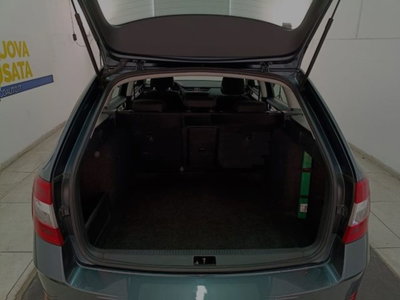 Skoda Octavia Station Wagon 1.6 TDI CR 115 CV Wagon Executive (14)
