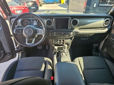 Jeep Gladiator 3.0 Diesel V6 Overland (15)