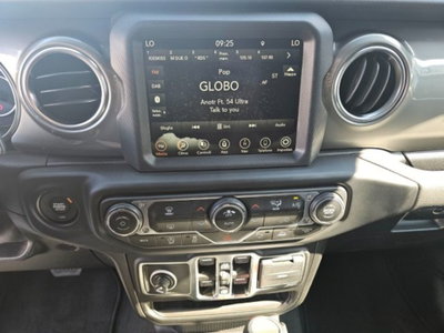 Jeep Gladiator 3.0 Diesel V6 Overland (18)