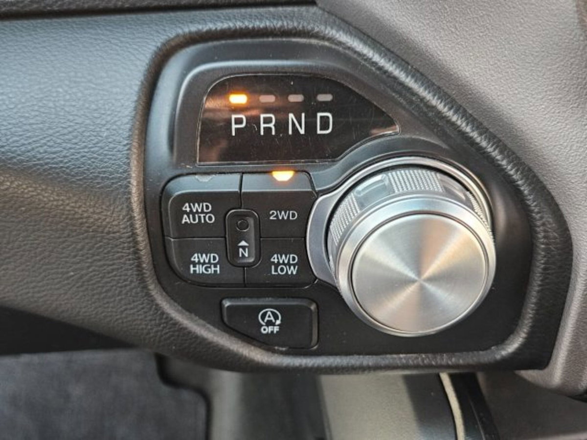 Ram Ram Pick-up Ram 1500 5.7 V8 Crew Cab Laramie Sport Promo 395cv at8 (16)