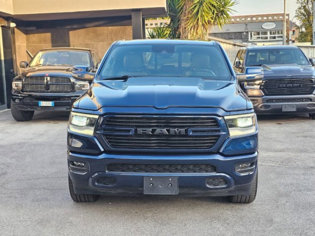 Ram Ram Pick-up Ram 1500 5.7 V8 Crew Cab Laramie Sport Promo 395cv at8 (5)