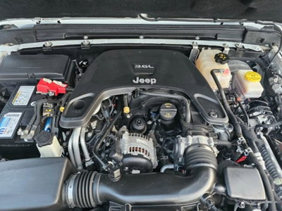 Jeep Wrangler Unlimited 3.6 V6 Rubicon Auto (17)