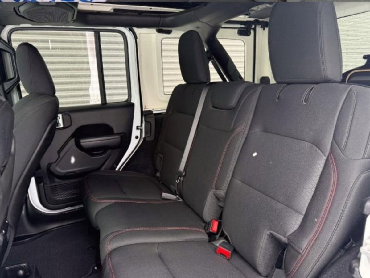 Jeep Wrangler Unlimited 3.6 V6 Rubicon Auto (9)