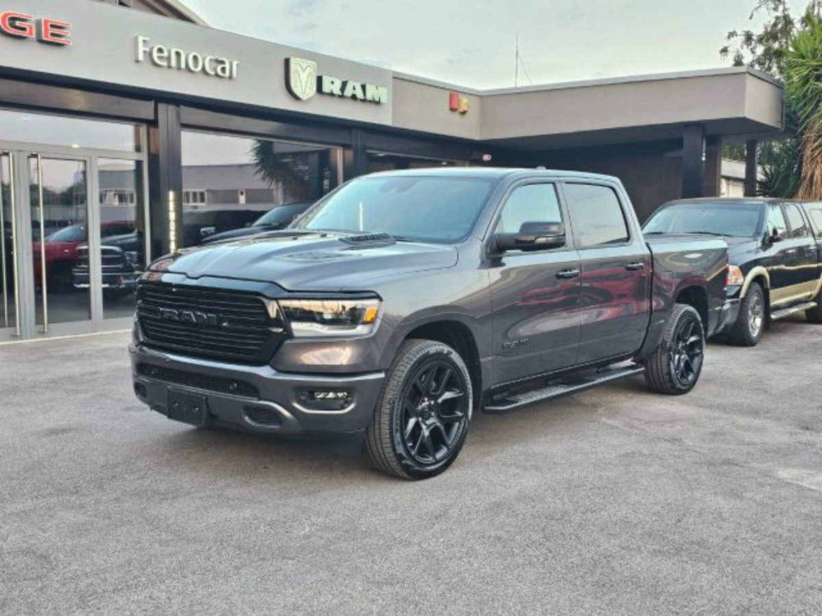 Ram Ram Pick-up Ram 1500 5.7 V8 Crew Cab Laramie Night Edition 395cv at8