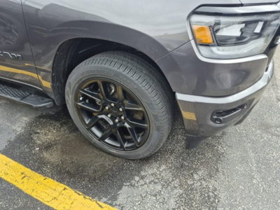 Ram Ram Pick-up Ram 1500 5.7 V8 Crew Cab Laramie Night Edition 395cv at8 (8)