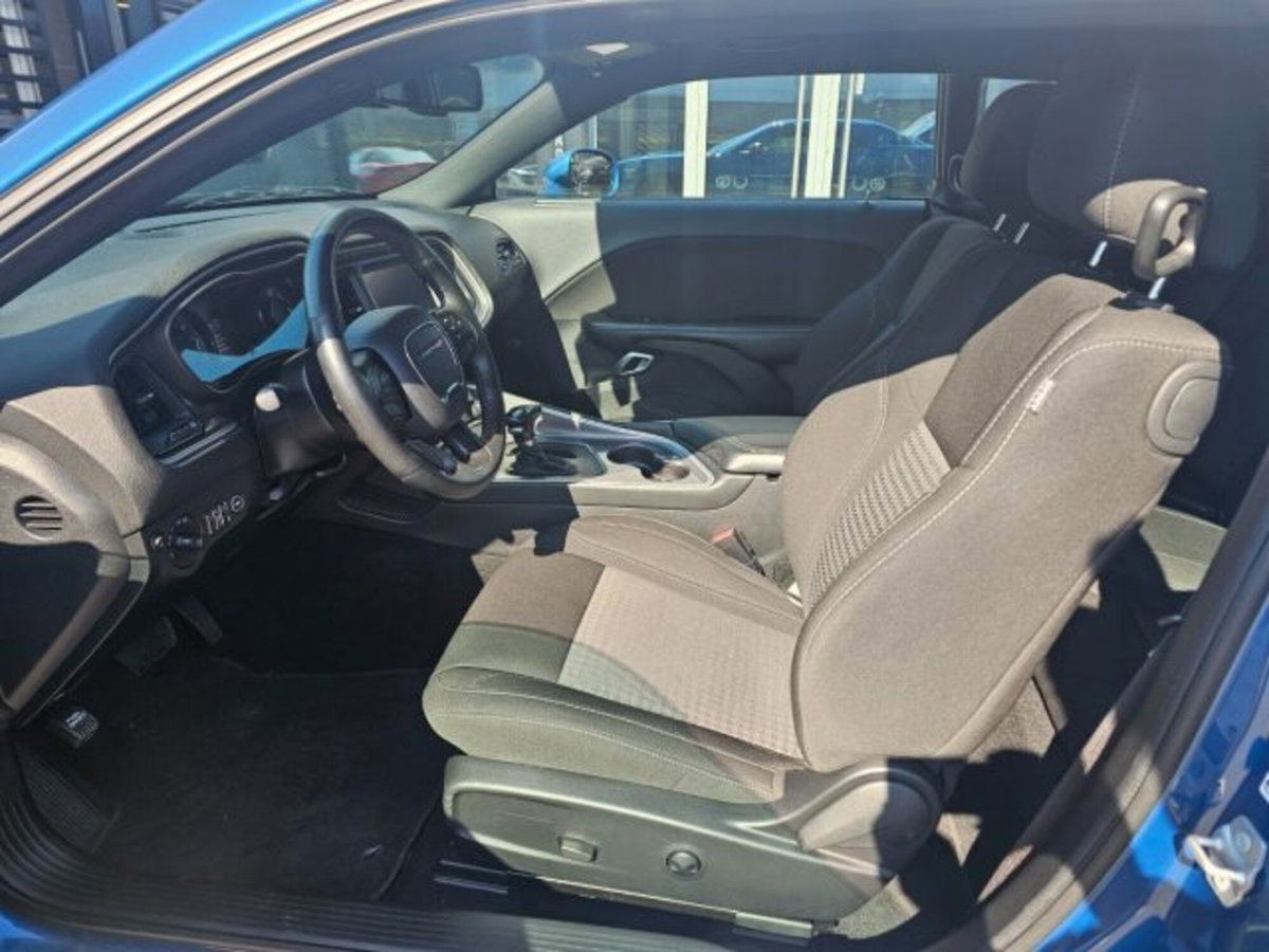 Dodge Challenger 3.6 V6 SXT awd 309cv at8 (9)