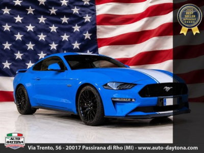 Ford Mustang Coupé Fastback 5.0 V8 GT (3)