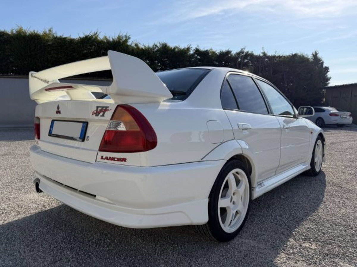 Mitsubishi Lancer 2.0 4p. 4WD Evo VII RS (10)