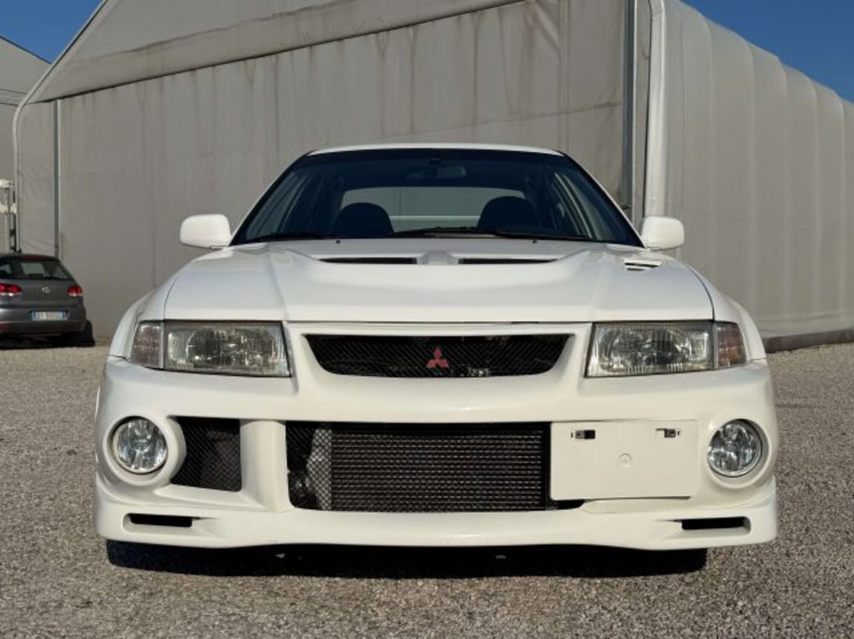 Mitsubishi Lancer 2.0 4p. 4WD Evo VII RS (4)