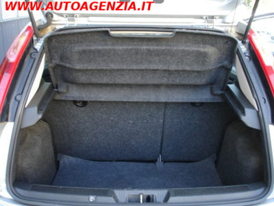 Fiat Grande Punto 1.3 MJT 75 CV 5 porte Dynamic (14)