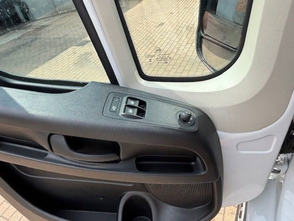 Fiat Ducato Furgone 33 2.2 Mjt 140CV AT9 PM-TN Furgone (17)